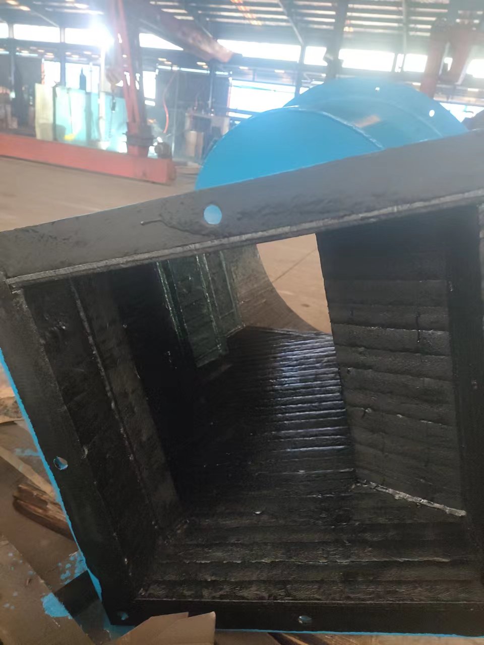 台湾耐磨方变圆堆焊耐磨板
